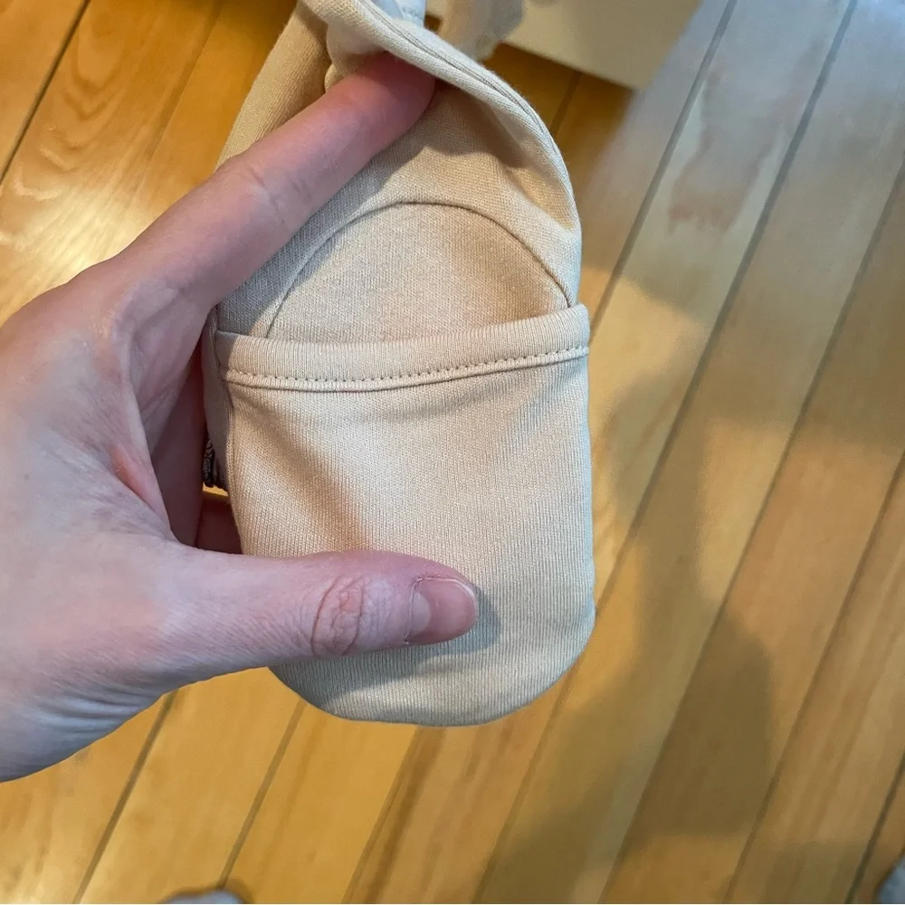 SOLD!! NWOT Goumi Tan Zipper Jumpsuit Size 6-12M - Picture 4 of 6